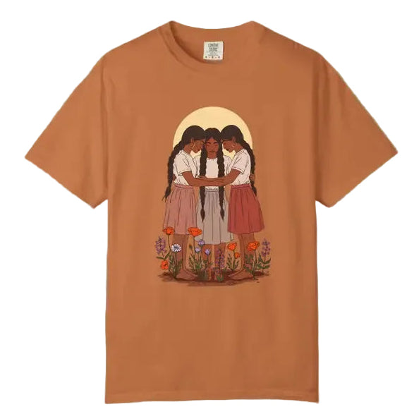 Hermanas Art Tee